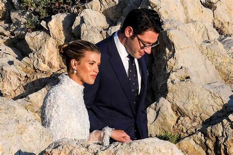 sofia richie wedding song.